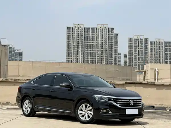 Volkswagen Passat 2021