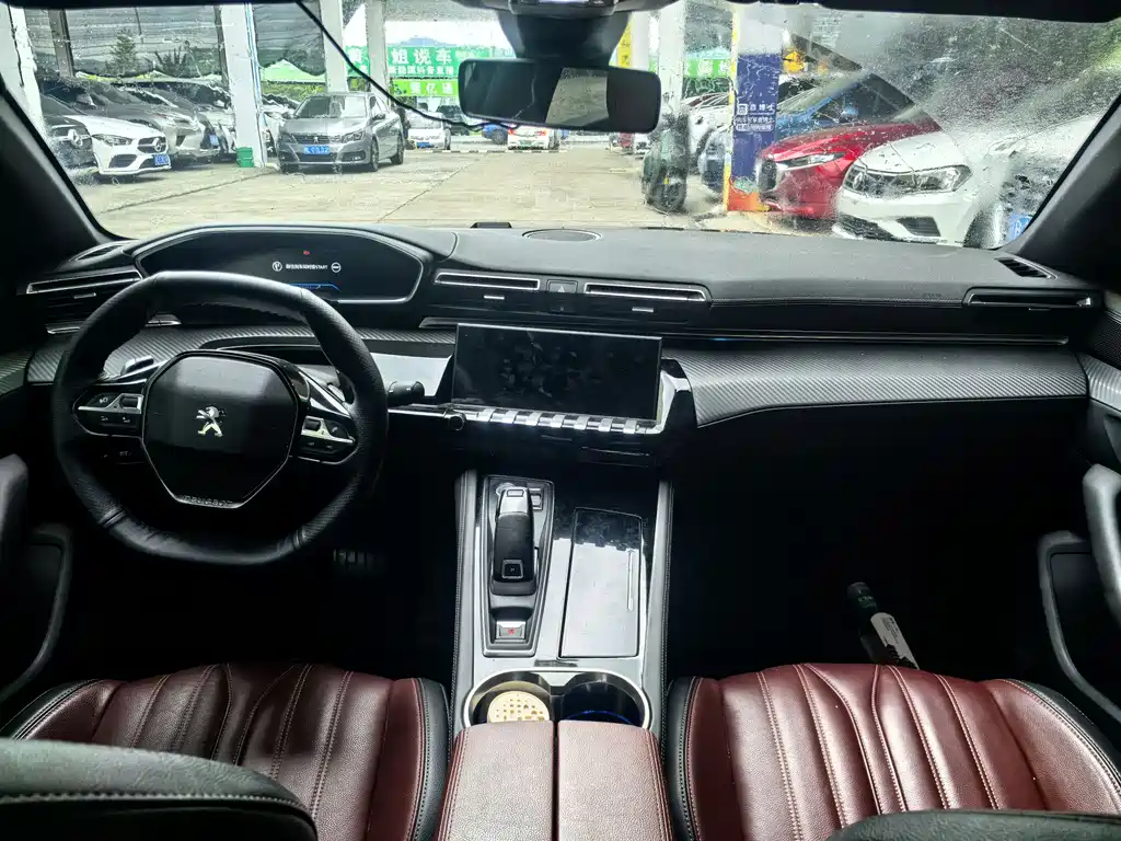 Peugeot 508 2022 — фото 11