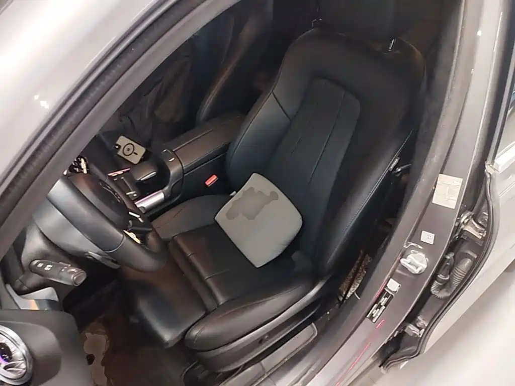 Mercedes-Benz EQB 2023 — фото 15