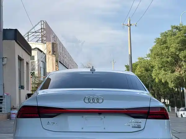 Audi A7L 2024