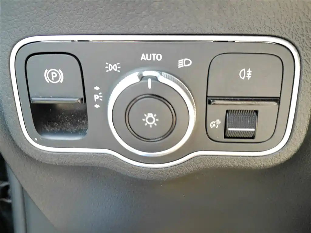 Mercedes-Benz GLB 2022 — фото 14