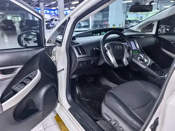 Toyota Prius 2012