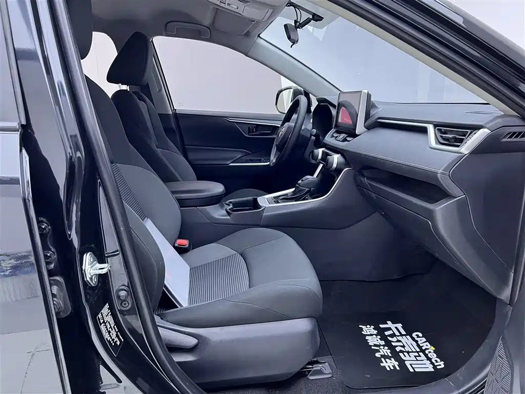 Toyota Wildlander 2023 — фото 19