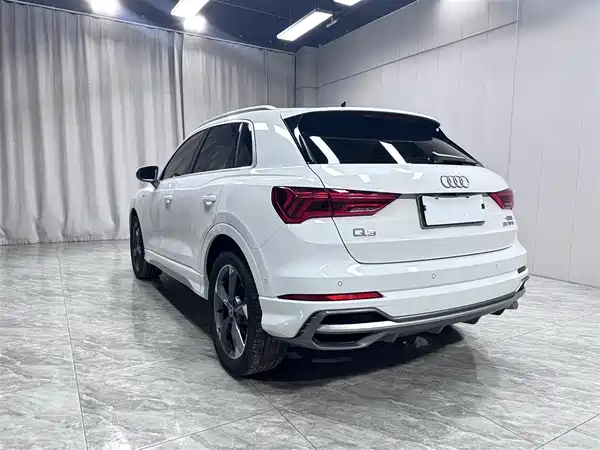 Audi Q3 2022
