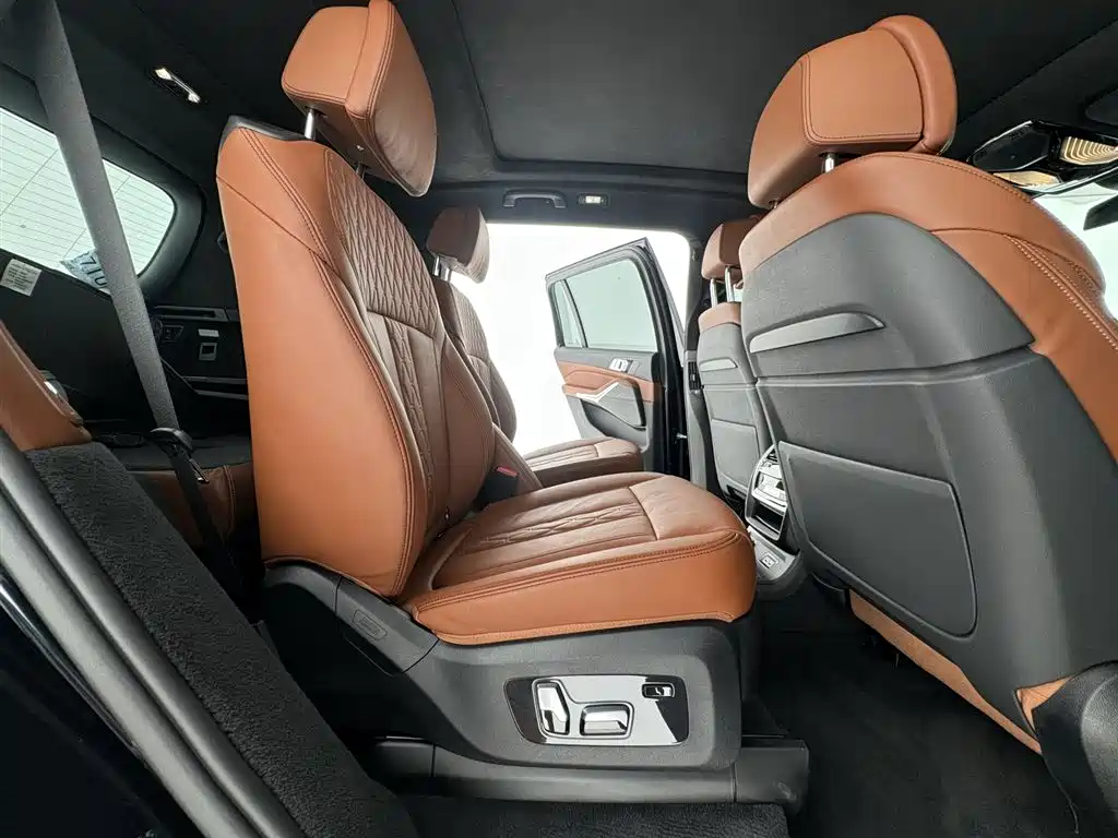 BMW X7 2020 — фото 11