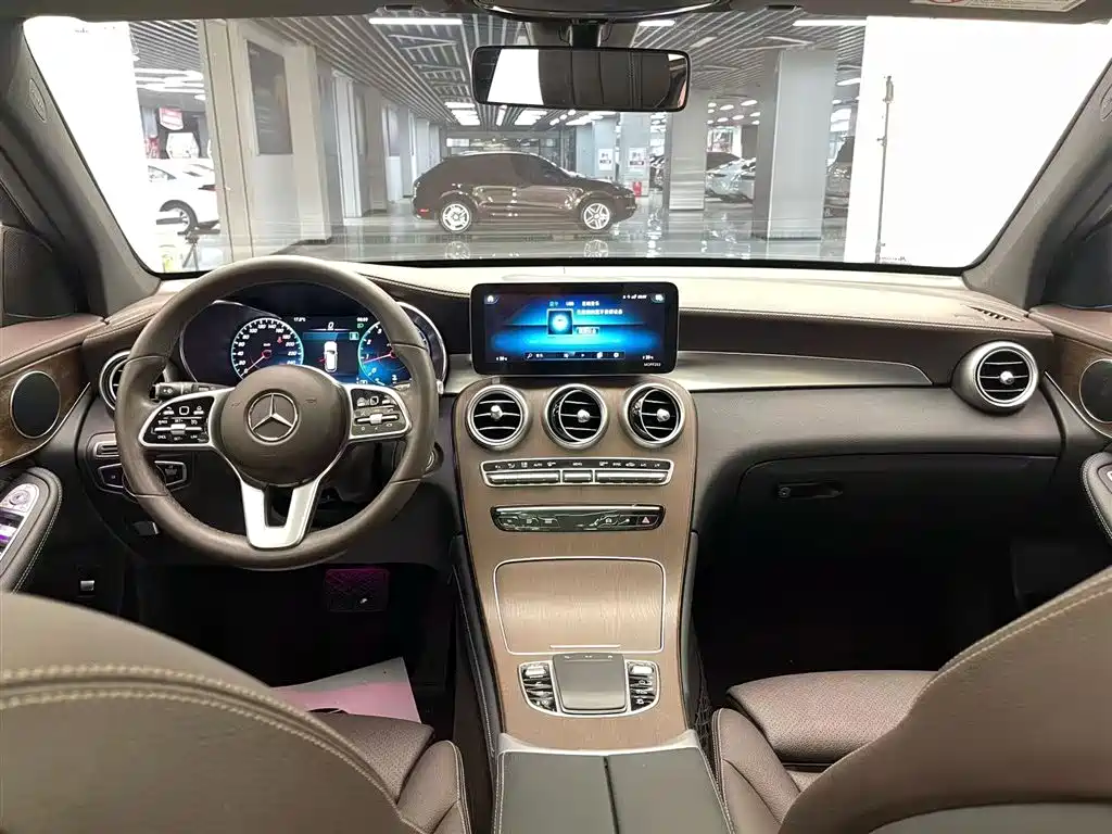 Mercedes-Benz GLC 2020 — фото 10