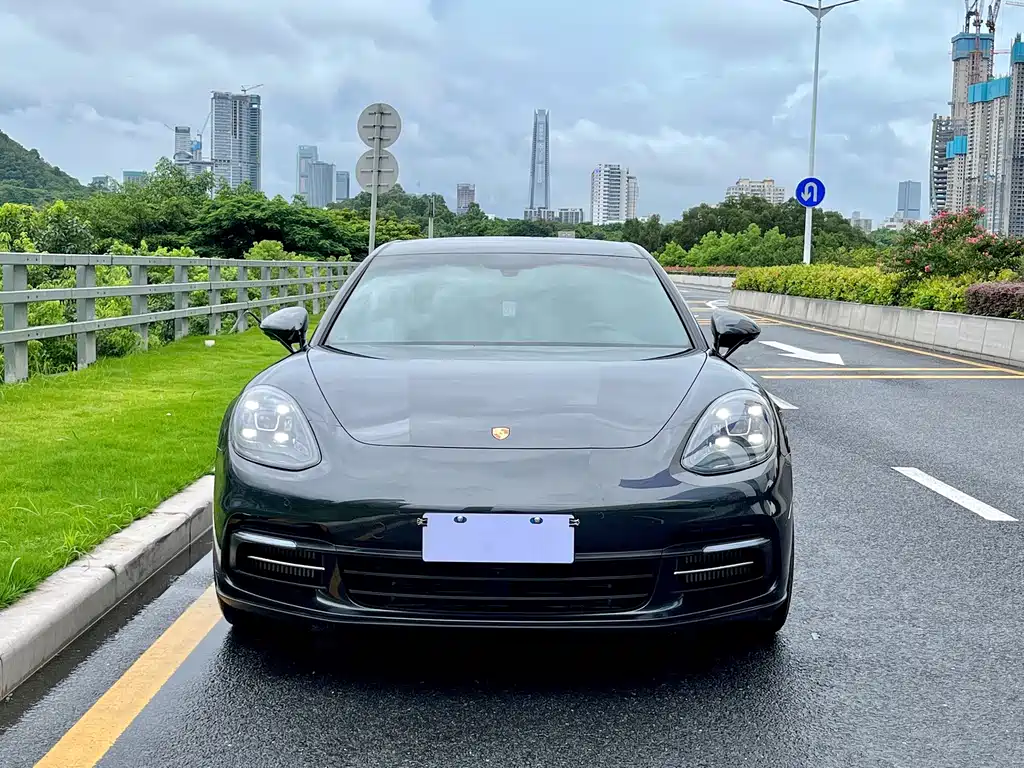 Porsche Panamera 2019 — фото 2
