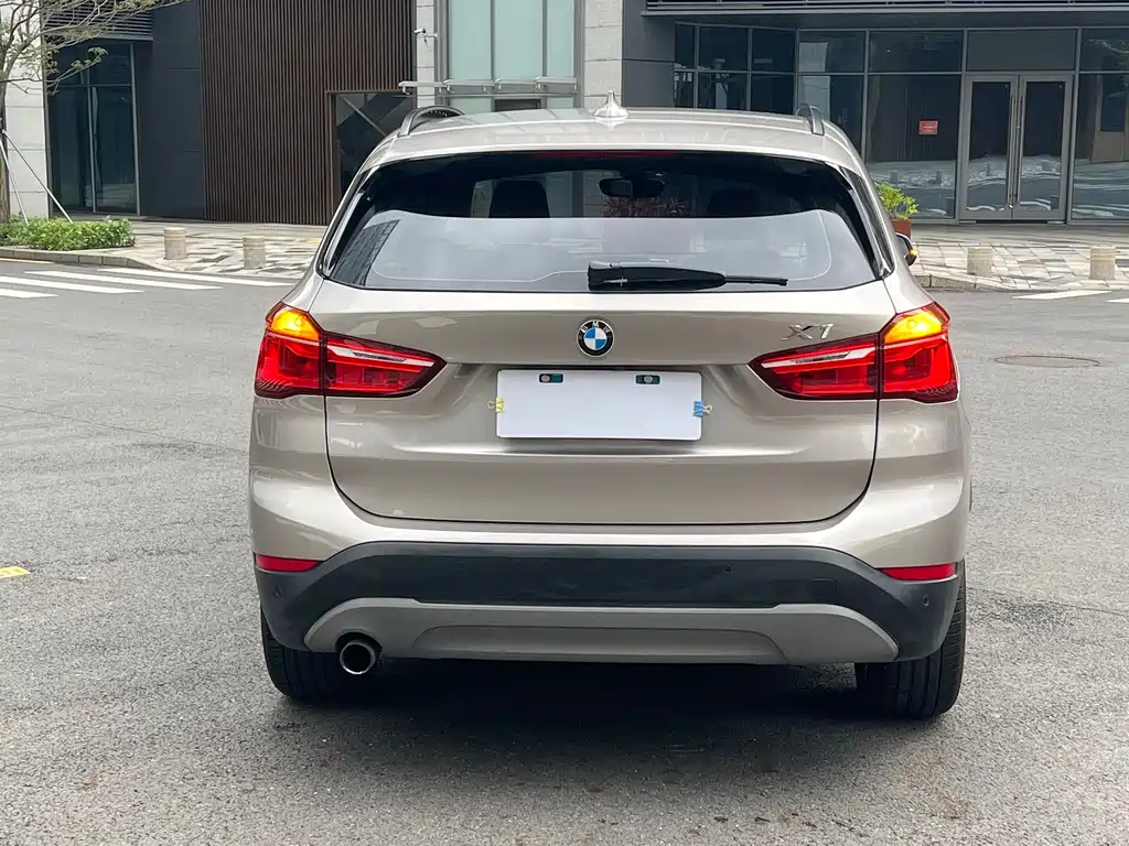 BMW X1 2017 — фото 6
