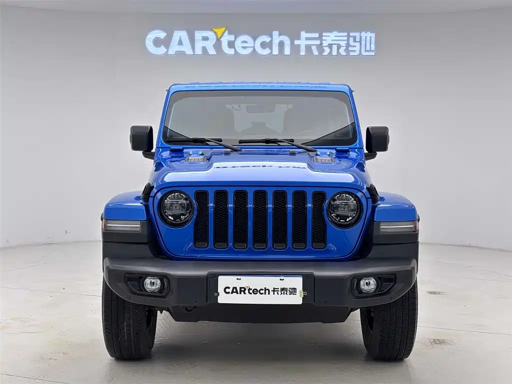 Jeep Wrangler 2023 — фото 3