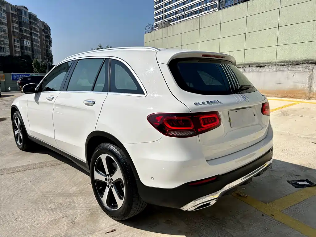 Mercedes-Benz GLC 2022 — фото 18