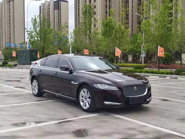Jaguar XFL 2017