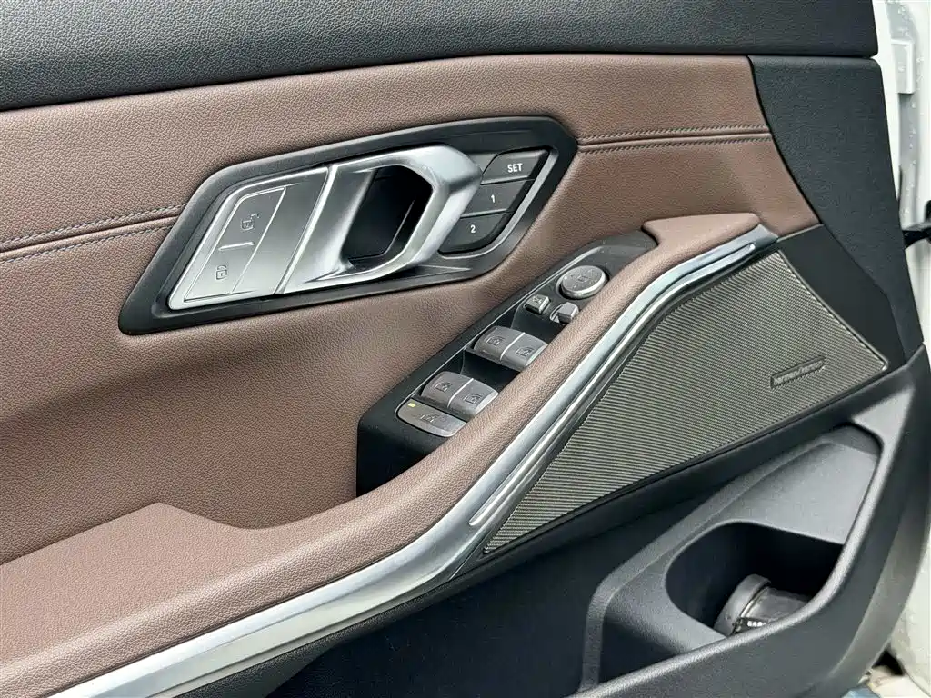 BMW 3 Series 2020 — фото 14