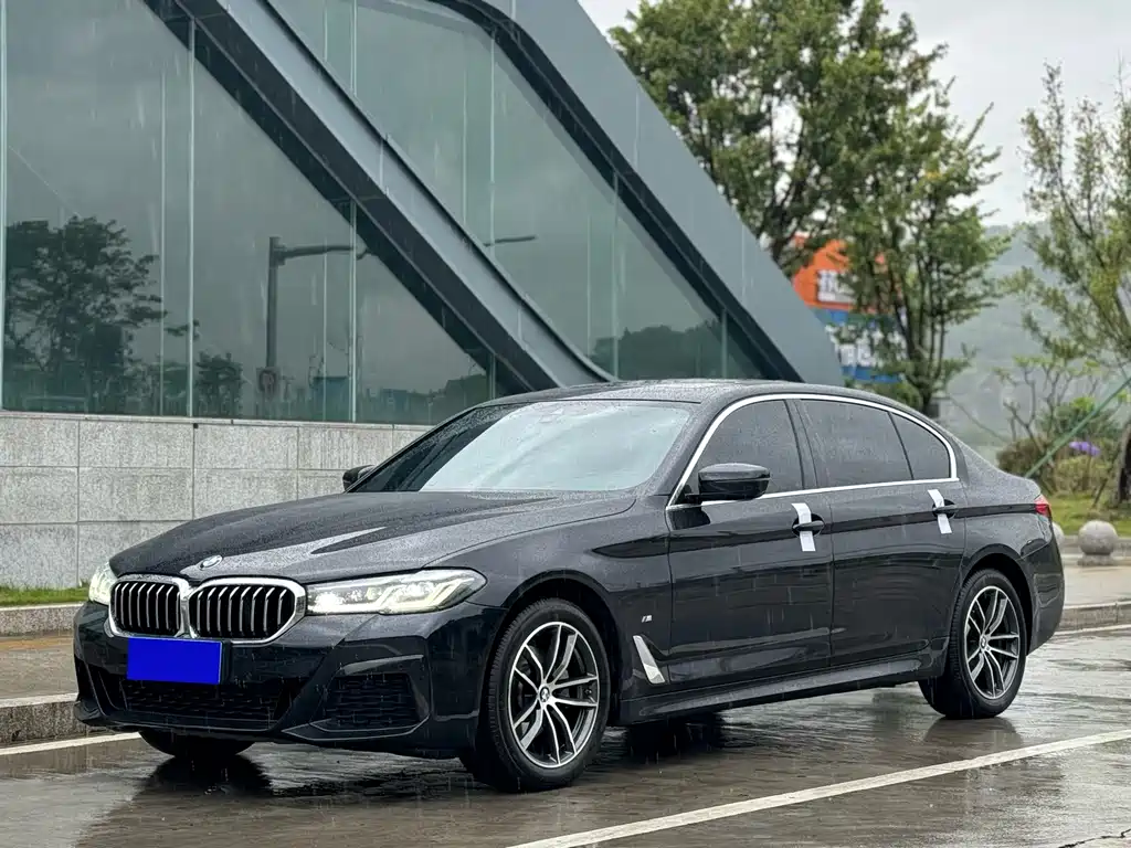 BMW 5 Series 2022