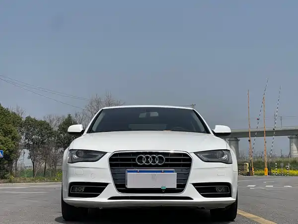 Audi A4L 2013