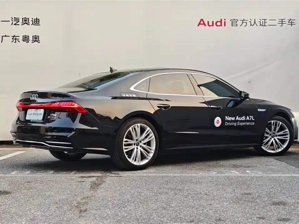 Audi A7L 2025 — фото 3