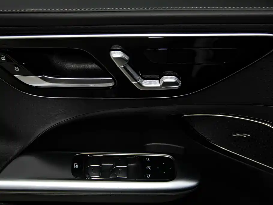 Mercedes-Benz C-Class 2025 — фото 26
