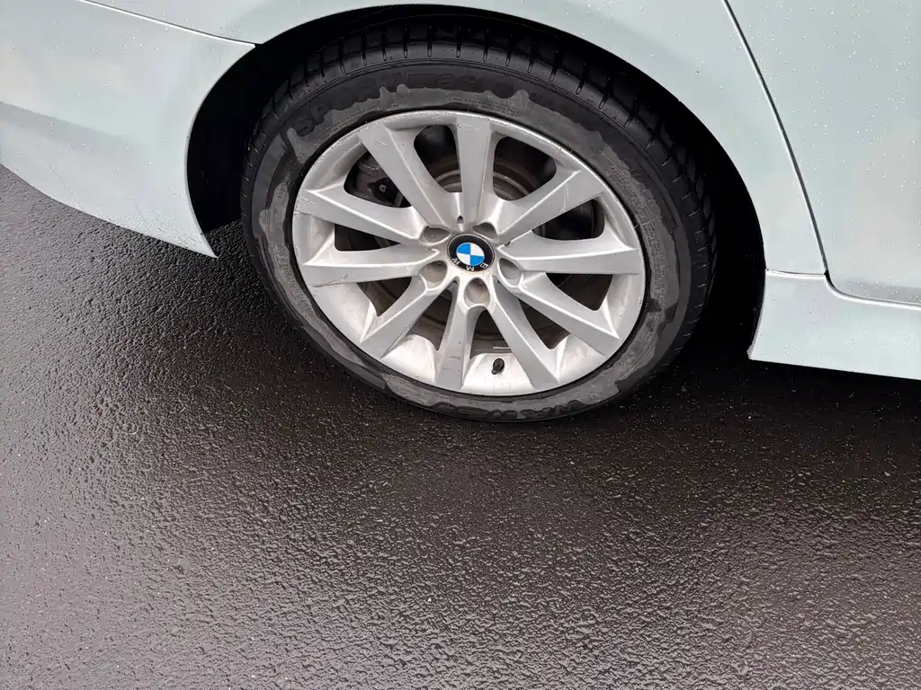 BMW 5 Series 2014 — фото 17