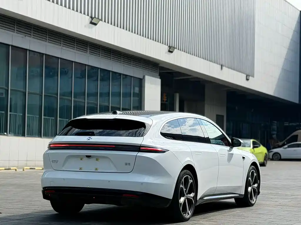 NIO ET5T 2025