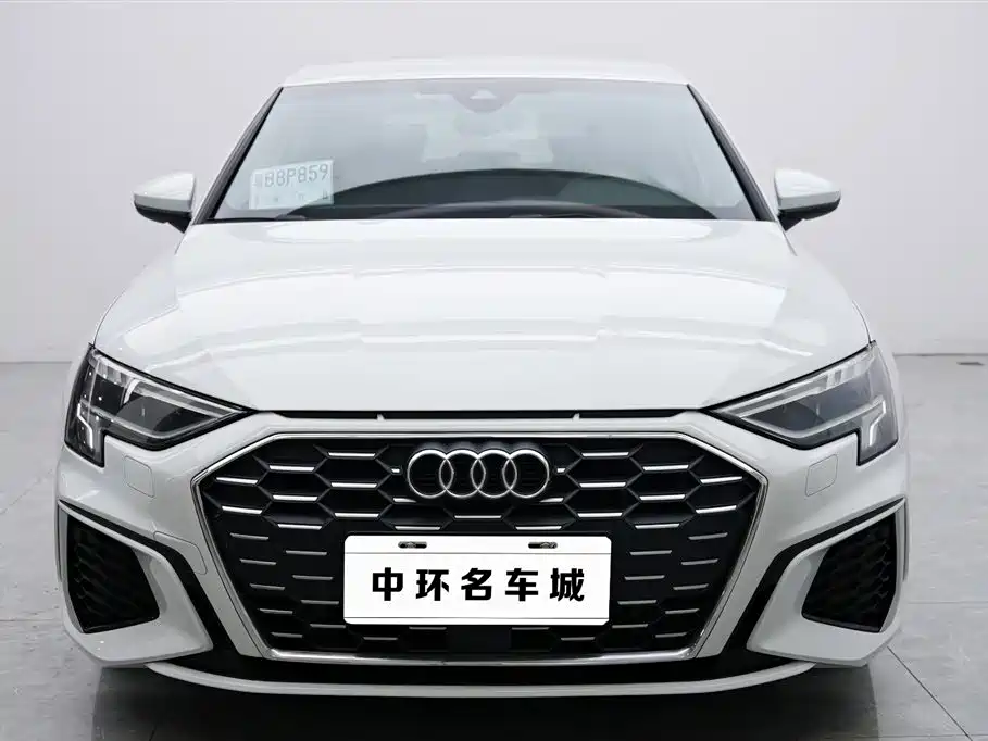 Audi A3 2023 — фото 4