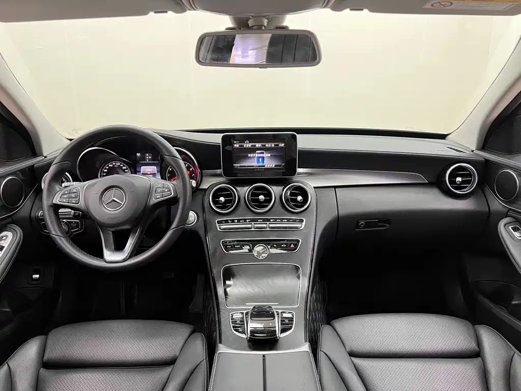Mercedes-Benz C-Class 2018 — фото 19