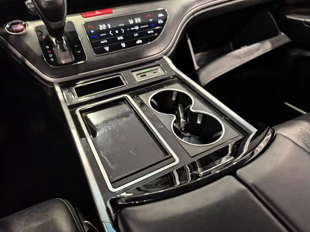 Honda Elysion 2019 — фото 10