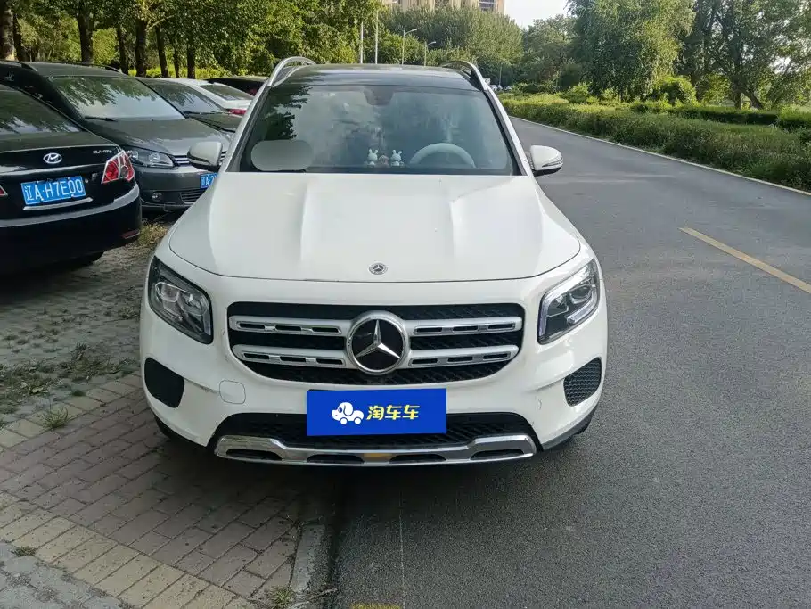 Mercedes-Benz GLB 2022