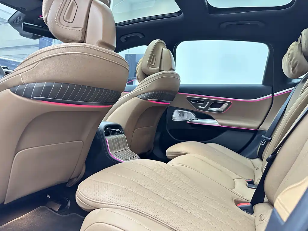Mercedes-Benz E-Class 2025 — фото 15