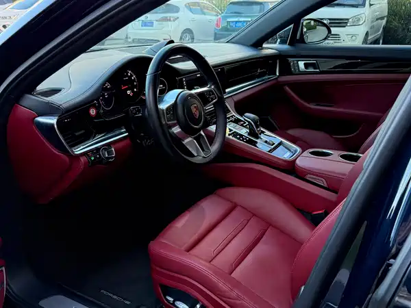 Porsche Panamera 2020