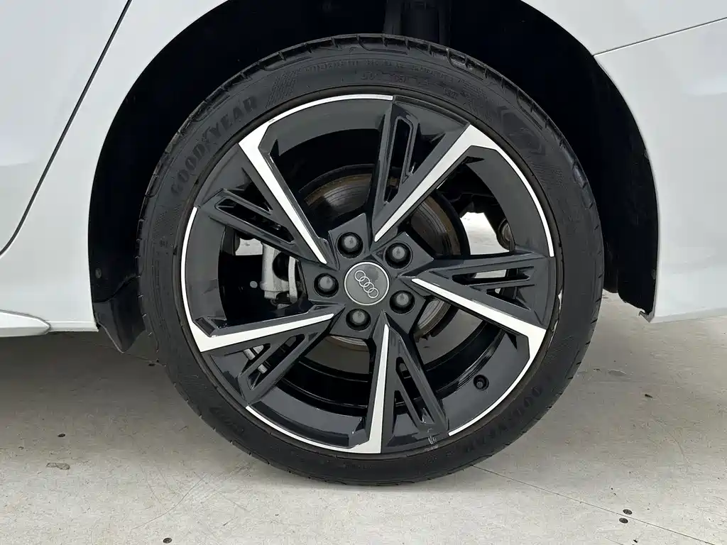 Audi A3 2022 — фото 16
