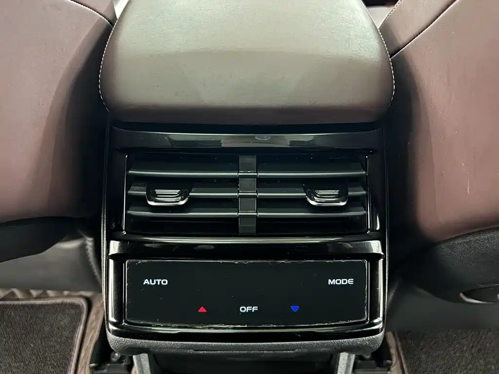 Geely Xingyue L 2022 — фото 13
