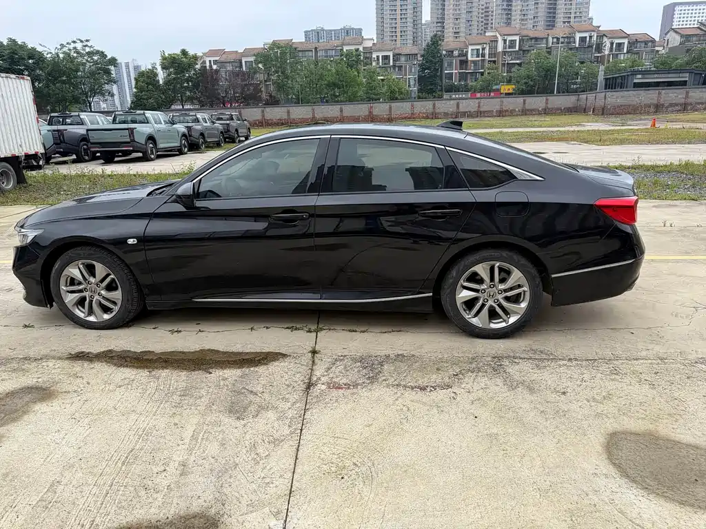 Honda Accord 2019 — фото 8