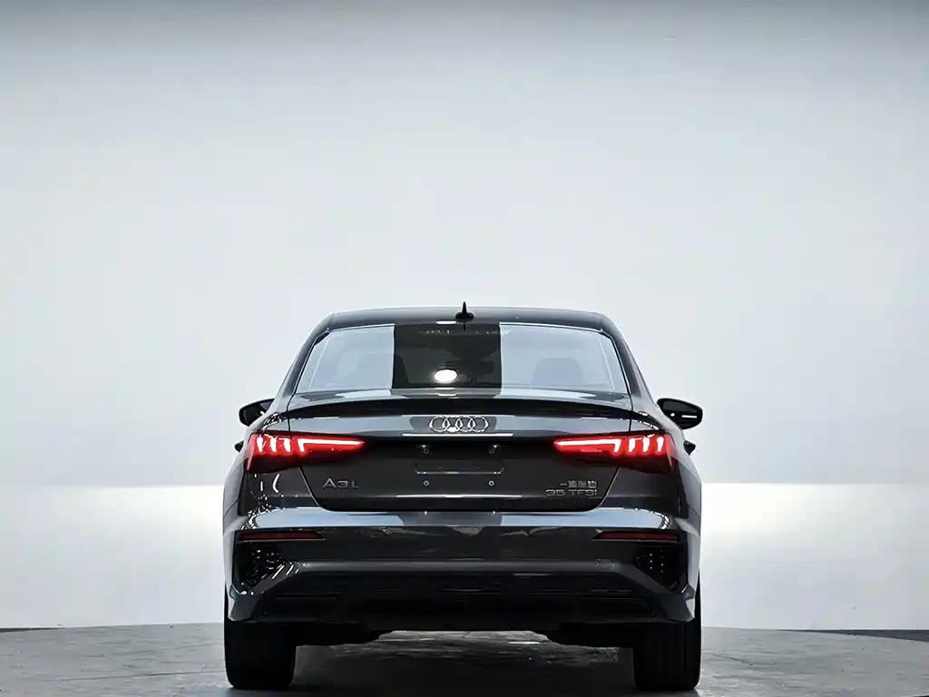 Audi A3 2023 — фото 6