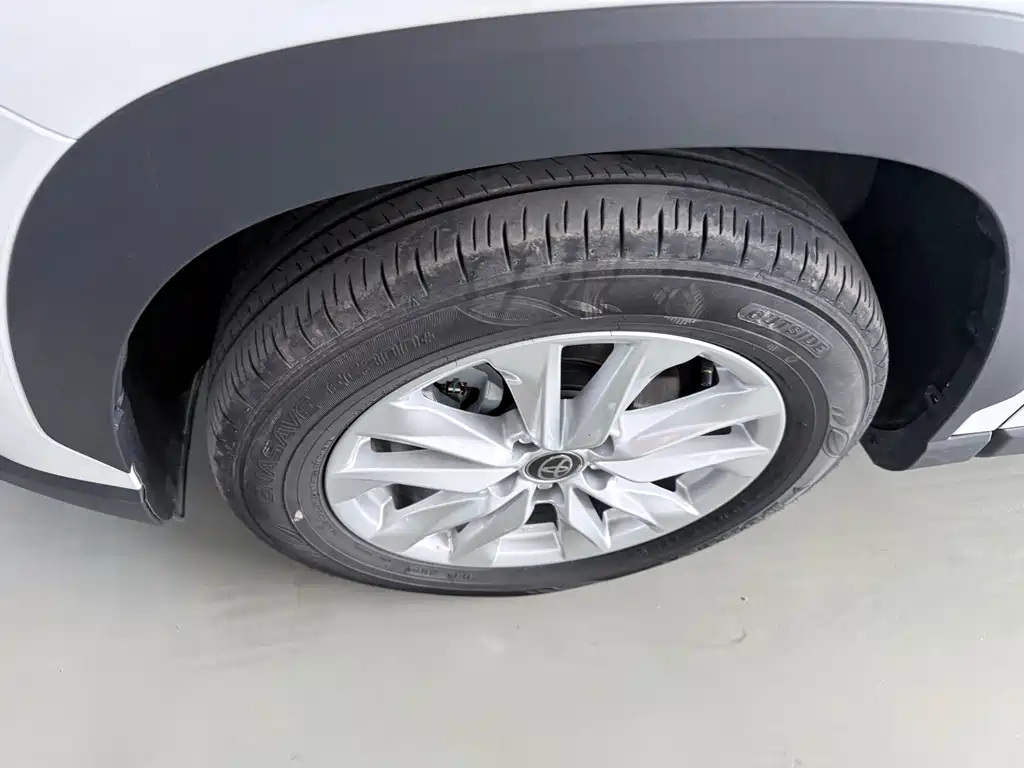 Toyota Corolla Cross 2024 — фото 5