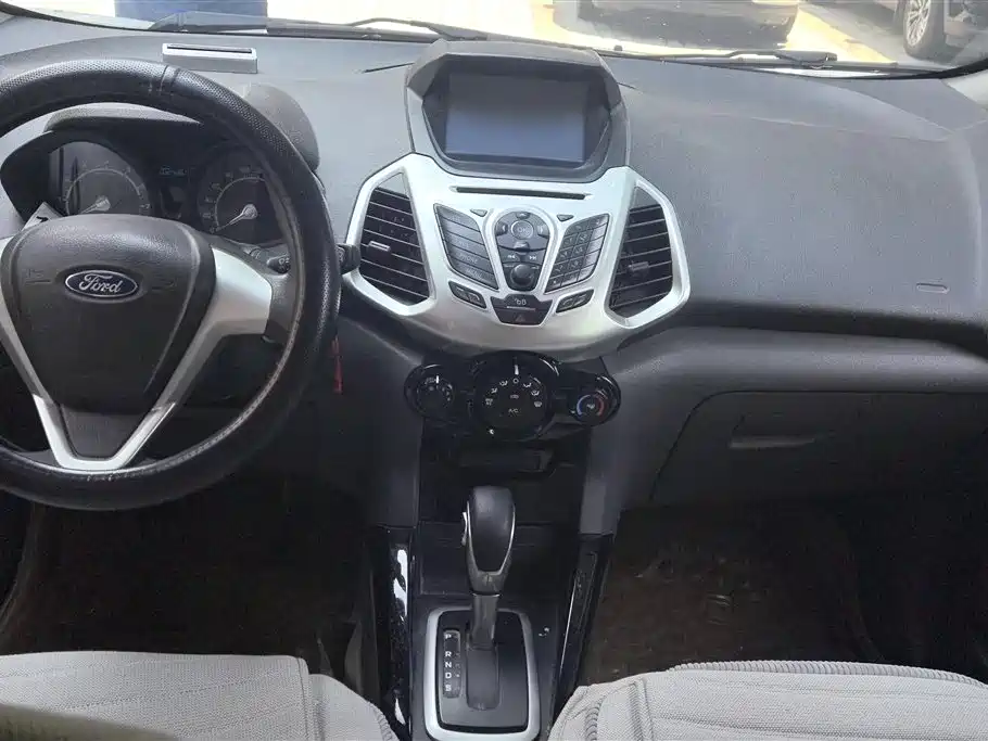 Ford Ecosport 2014 — фото 12