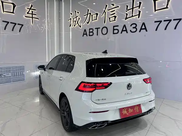 Volkswagen Golf 2023