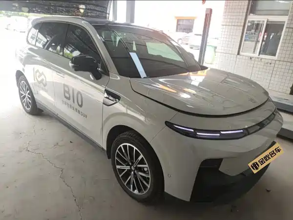 Leapmotor B10 2025