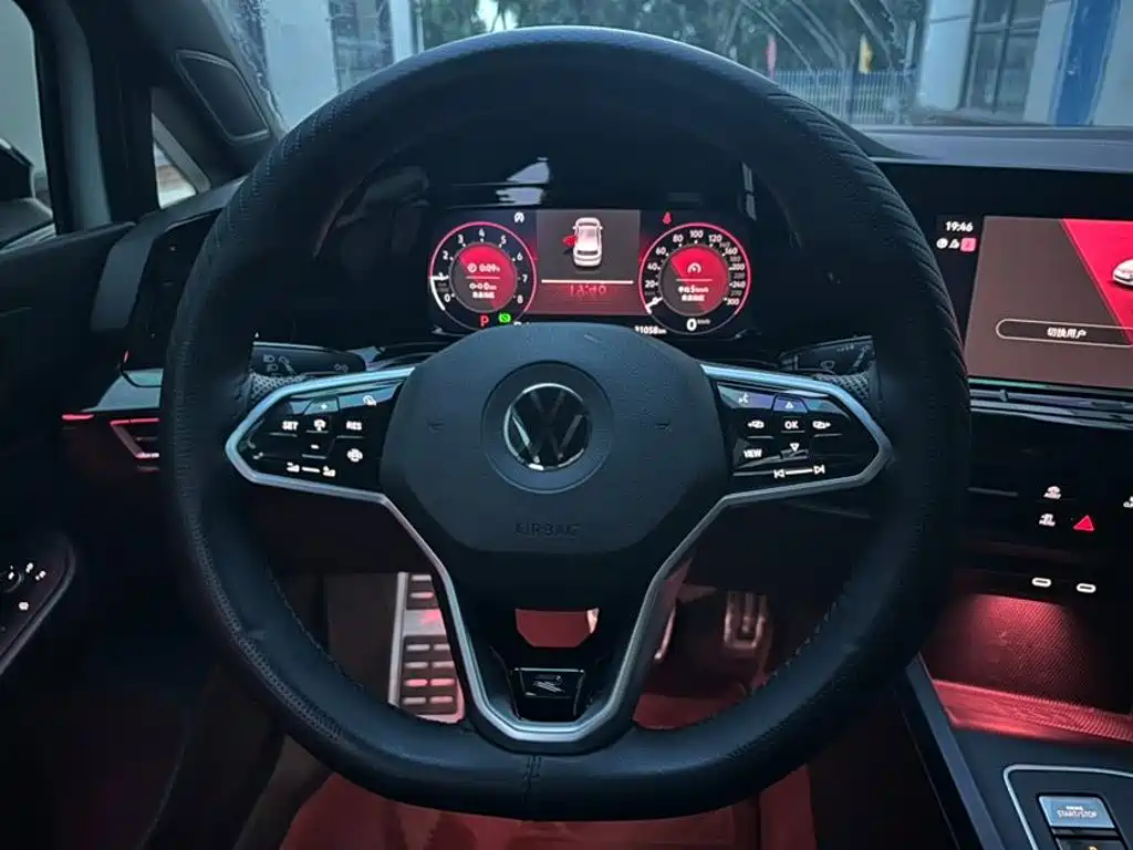 Volkswagen Golf 2022
