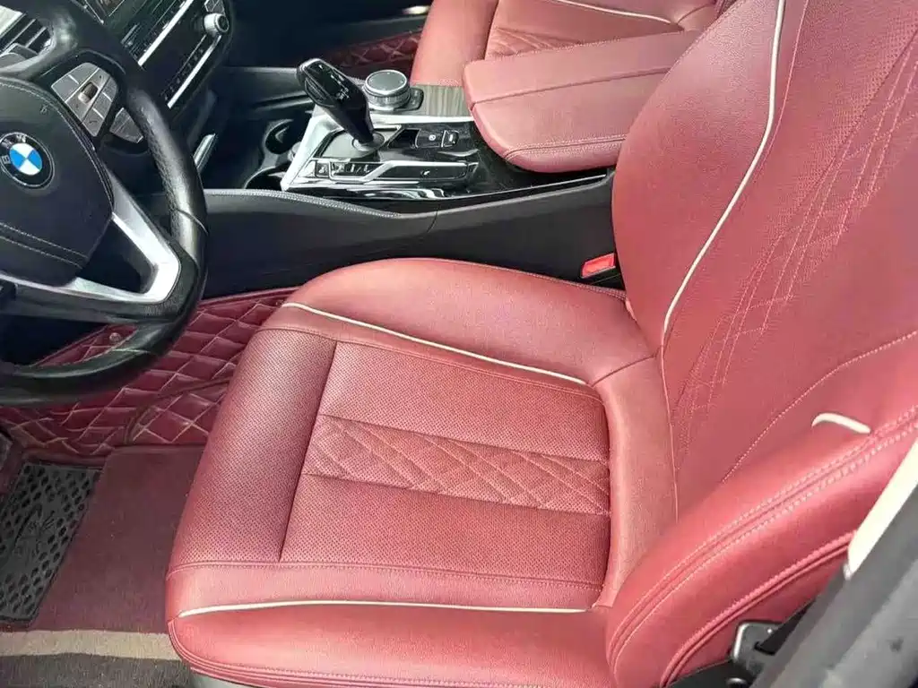 BMW 5 Series 2021