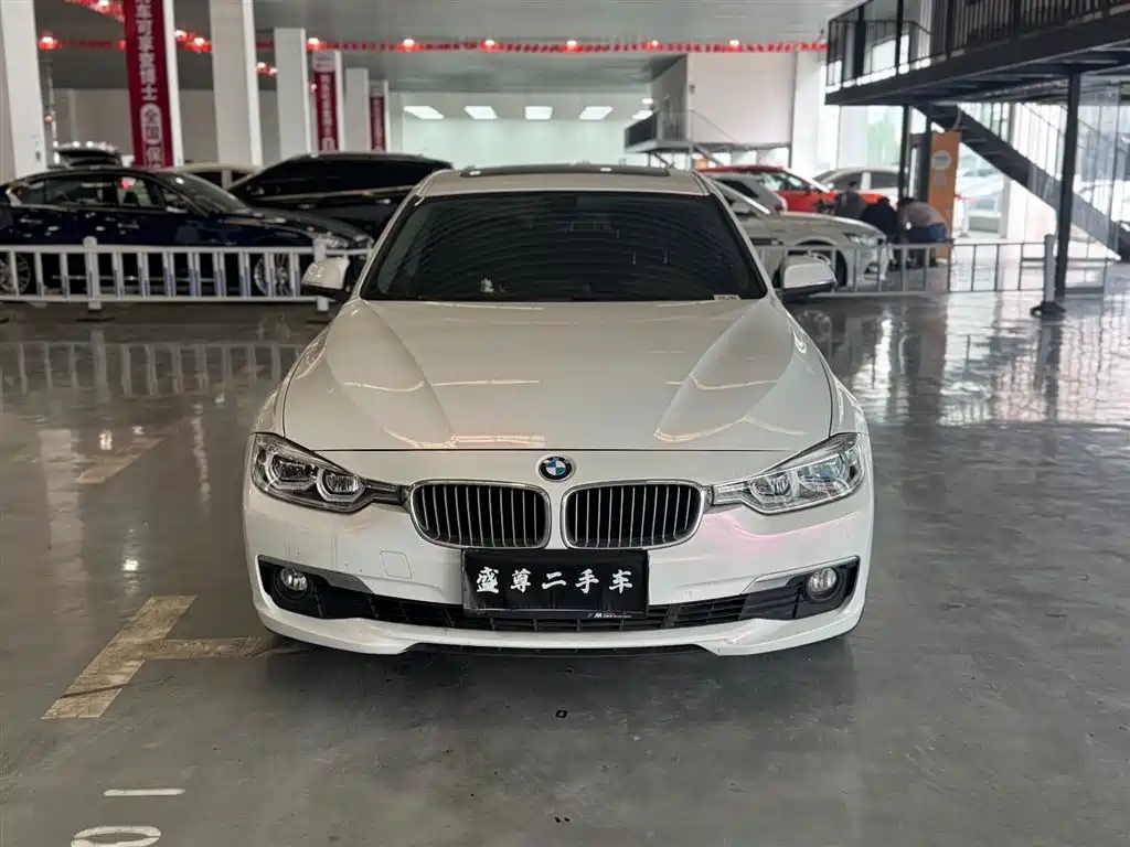 BMW 3 Series 2018 — фото 2