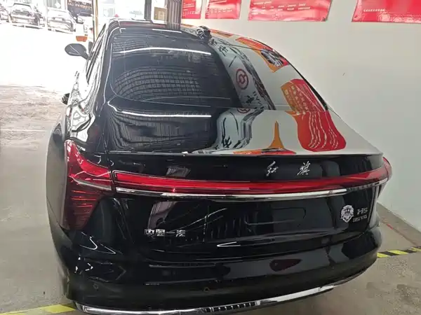 Hongqi H5 2025