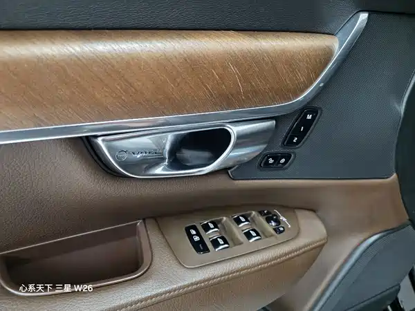 Volvo S90 2019