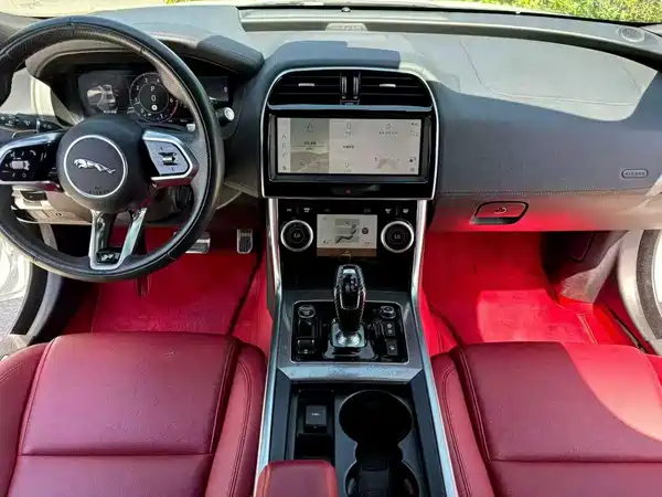 Jaguar XEL 2023