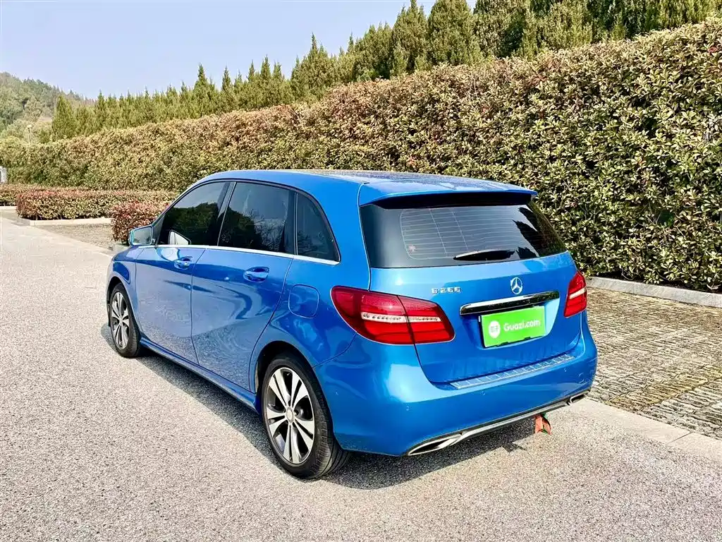 Mercedes-Benz B-Class 2015 — фото 23
