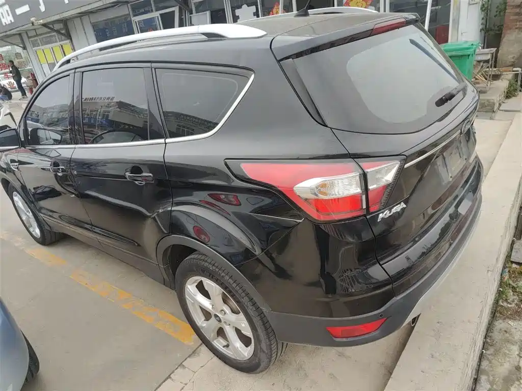 Ford Kuga 2017 — фото 4