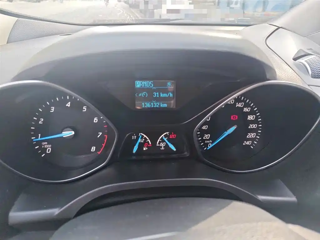 Ford Kuga 2015 — фото 5