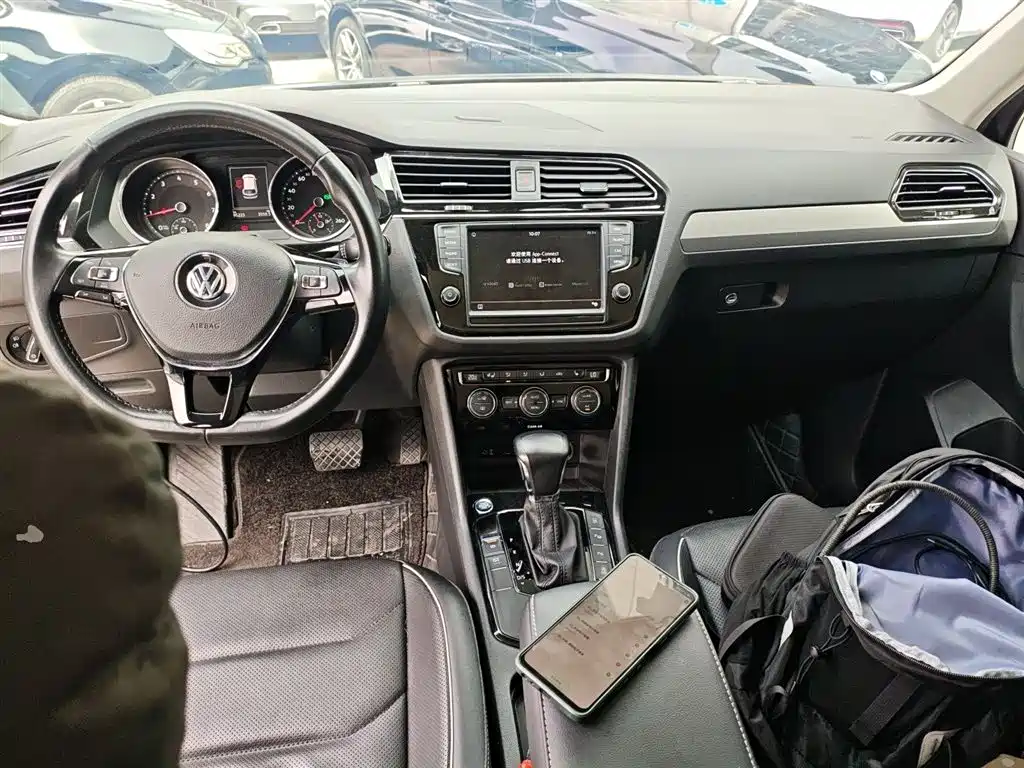 Volkswagen Tiguan L 2017 — фото 10