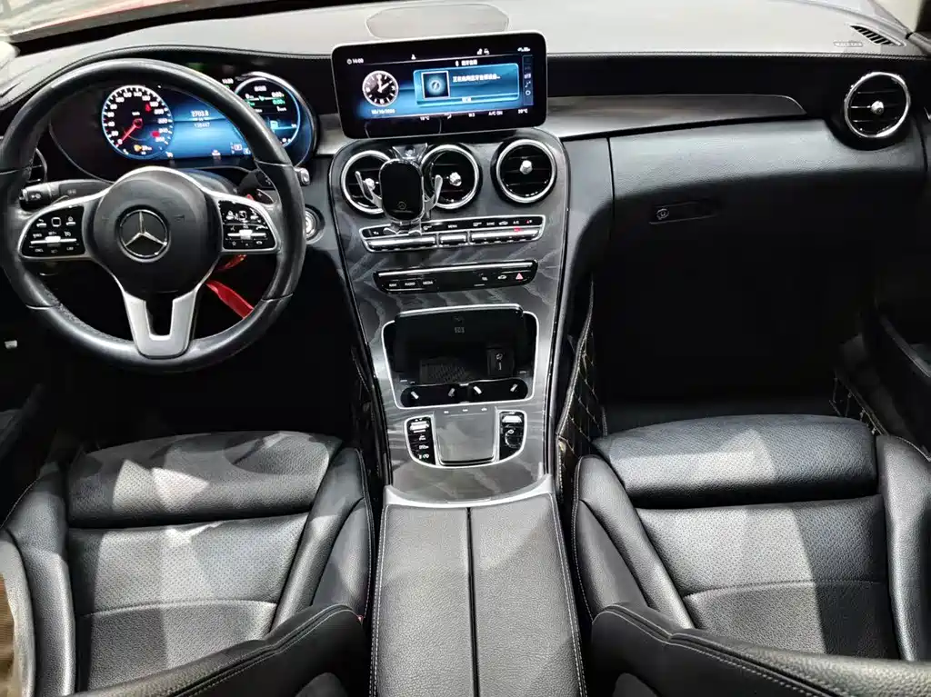 Mercedes-Benz C-Class 2019 — фото 7