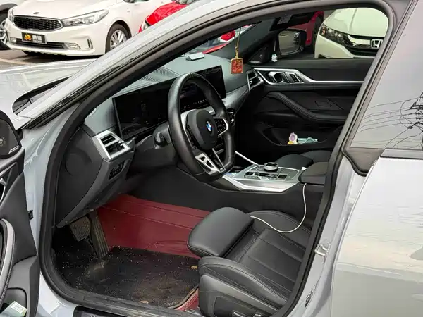 BMW 4 Series 2025