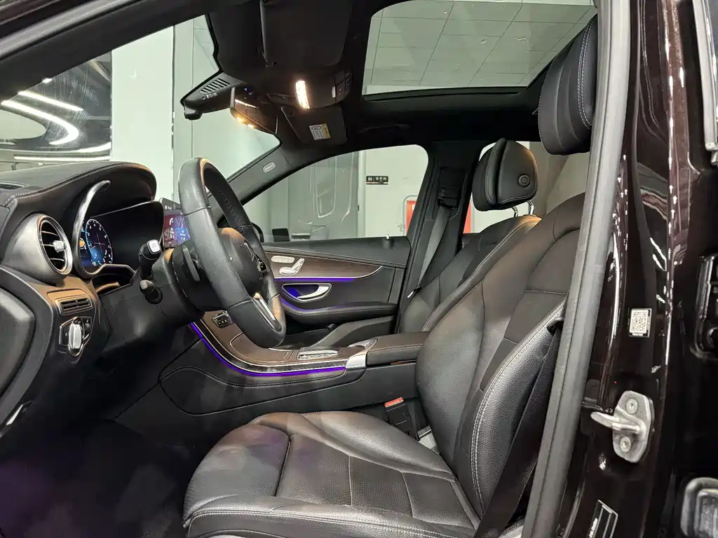 Mercedes-Benz GLC 2021
