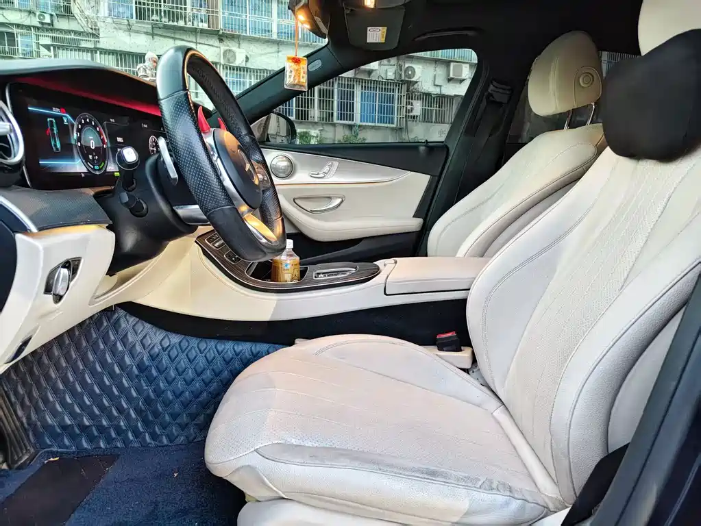 Mercedes-Benz E-Class 2019 — фото 4